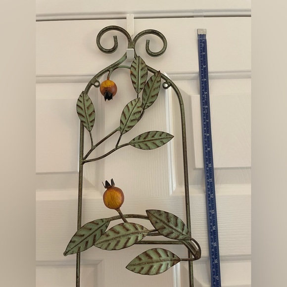 Antique Decorative Shelves - Picture 3 of 10